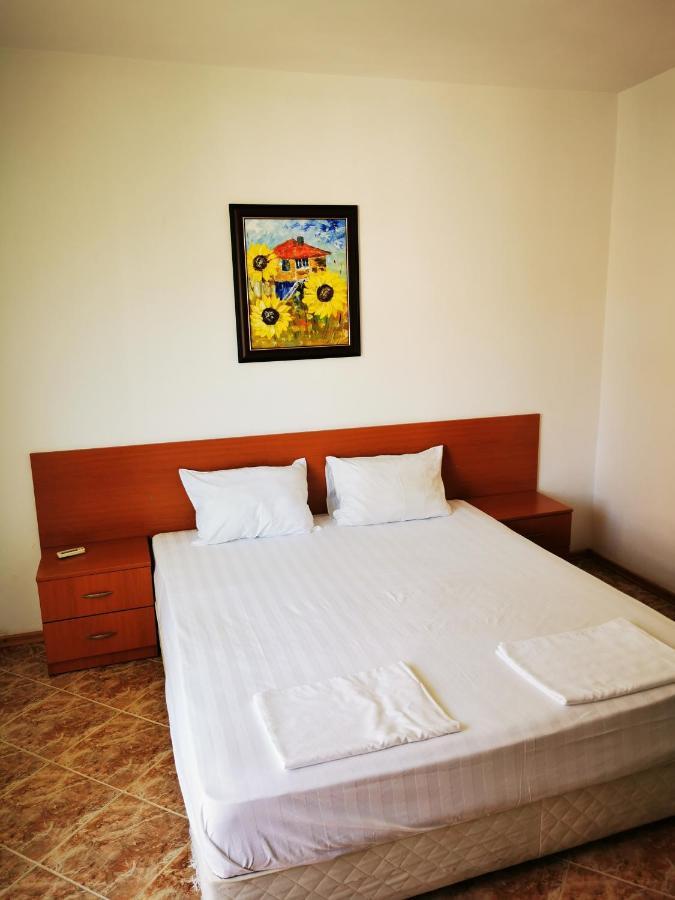 Jelezchevi Guest Rooms Приморско Экстерьер фото