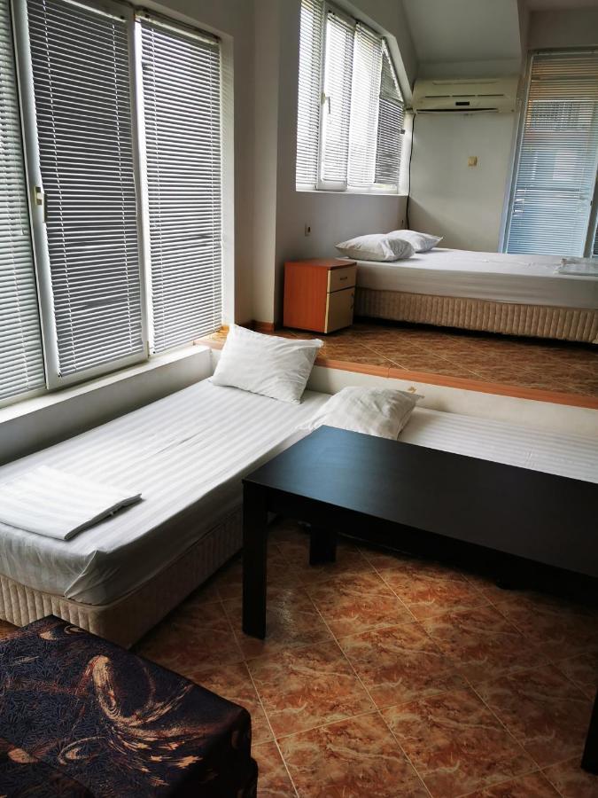 Jelezchevi Guest Rooms Приморско Экстерьер фото