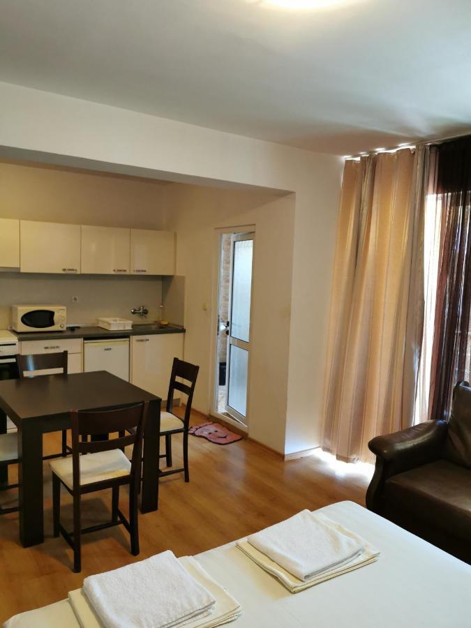 Jelezchevi Guest Rooms Приморско Экстерьер фото