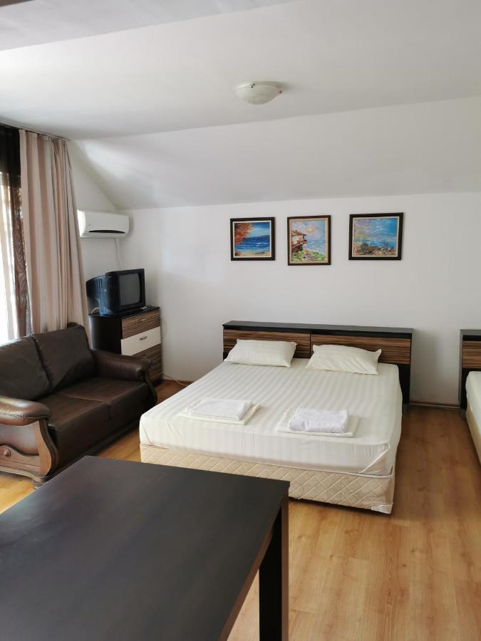 Jelezchevi Guest Rooms Приморско Экстерьер фото