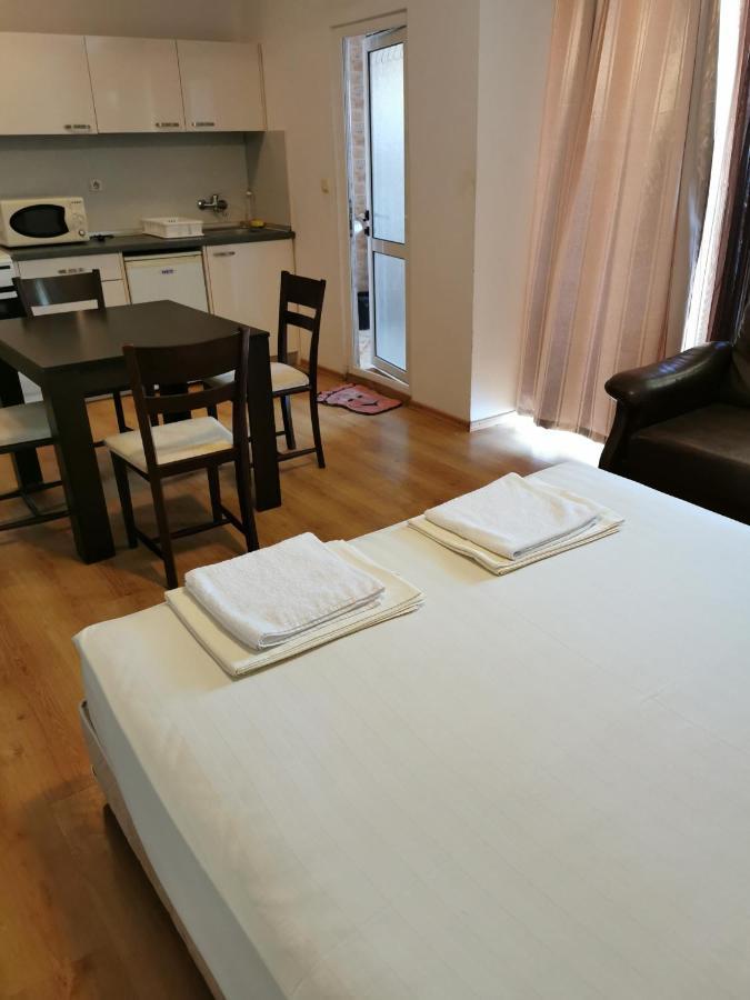 Jelezchevi Guest Rooms Приморско Экстерьер фото