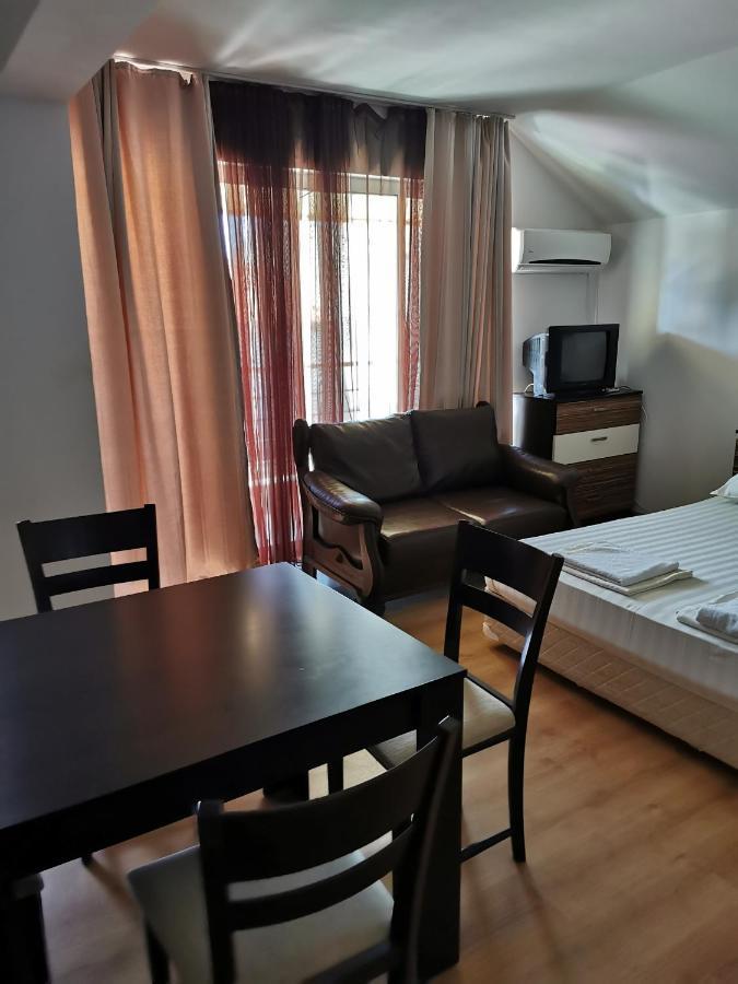 Jelezchevi Guest Rooms Приморско Экстерьер фото