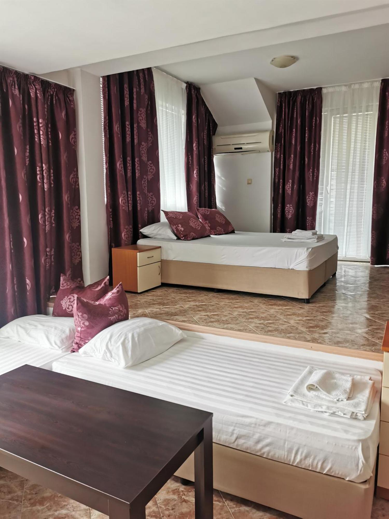 Jelezchevi Guest Rooms Приморско Экстерьер фото